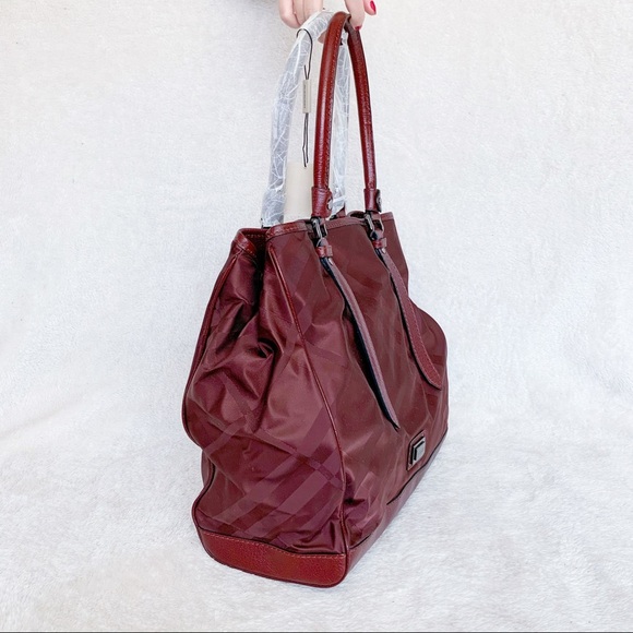 NWT Authentic Burberry Runway Check Tall Tote Bag​ - Picture 2 of 9